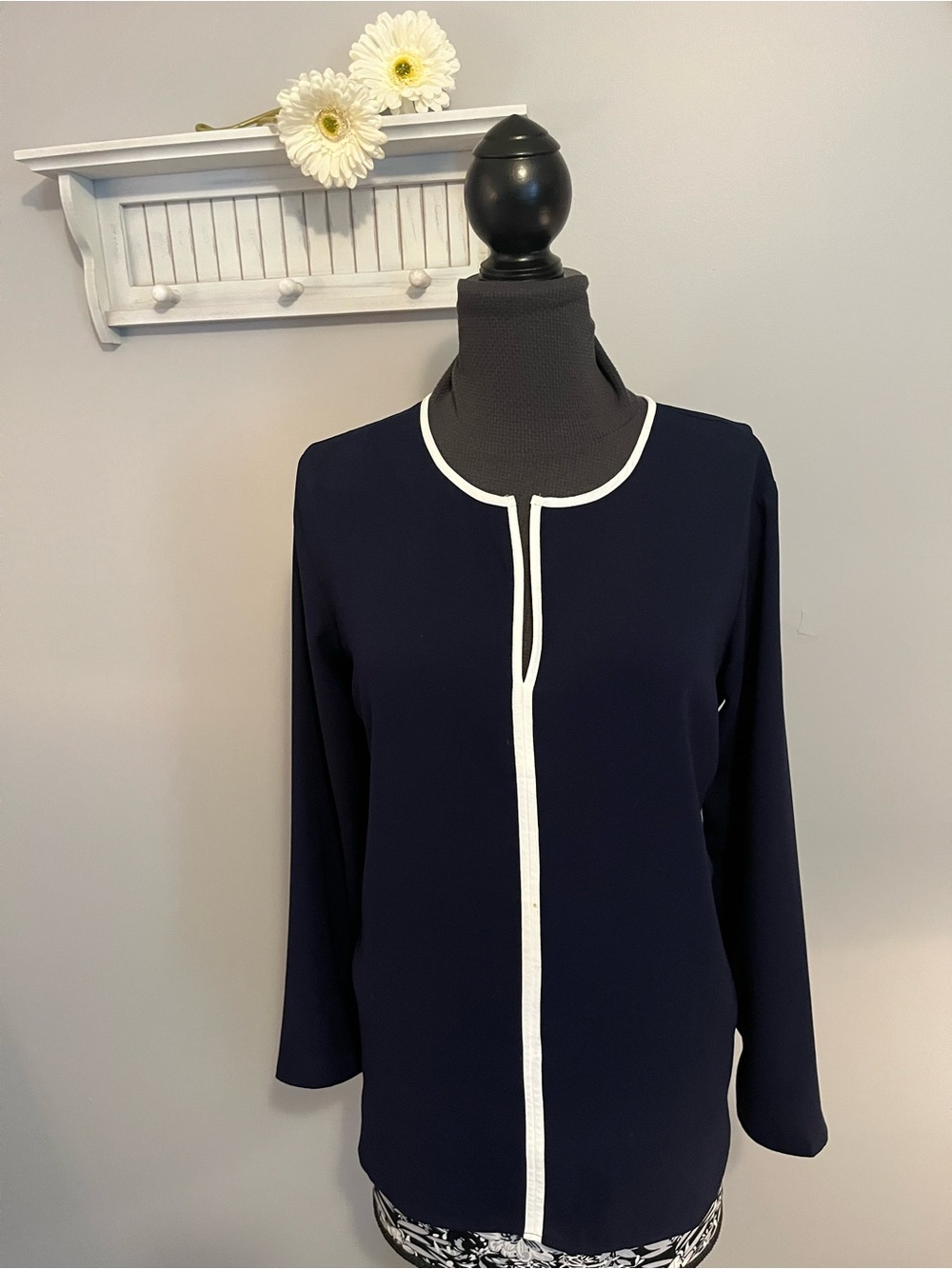 Adrienne Vittadini Navy Button-Front Blouse with White Trim EUC